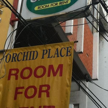 Orchid Place Bangkok Bagian luar foto